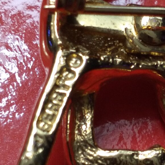 Signature Gerry's Vintage Reindeer with Holly Brooch - Picture 2 of 4